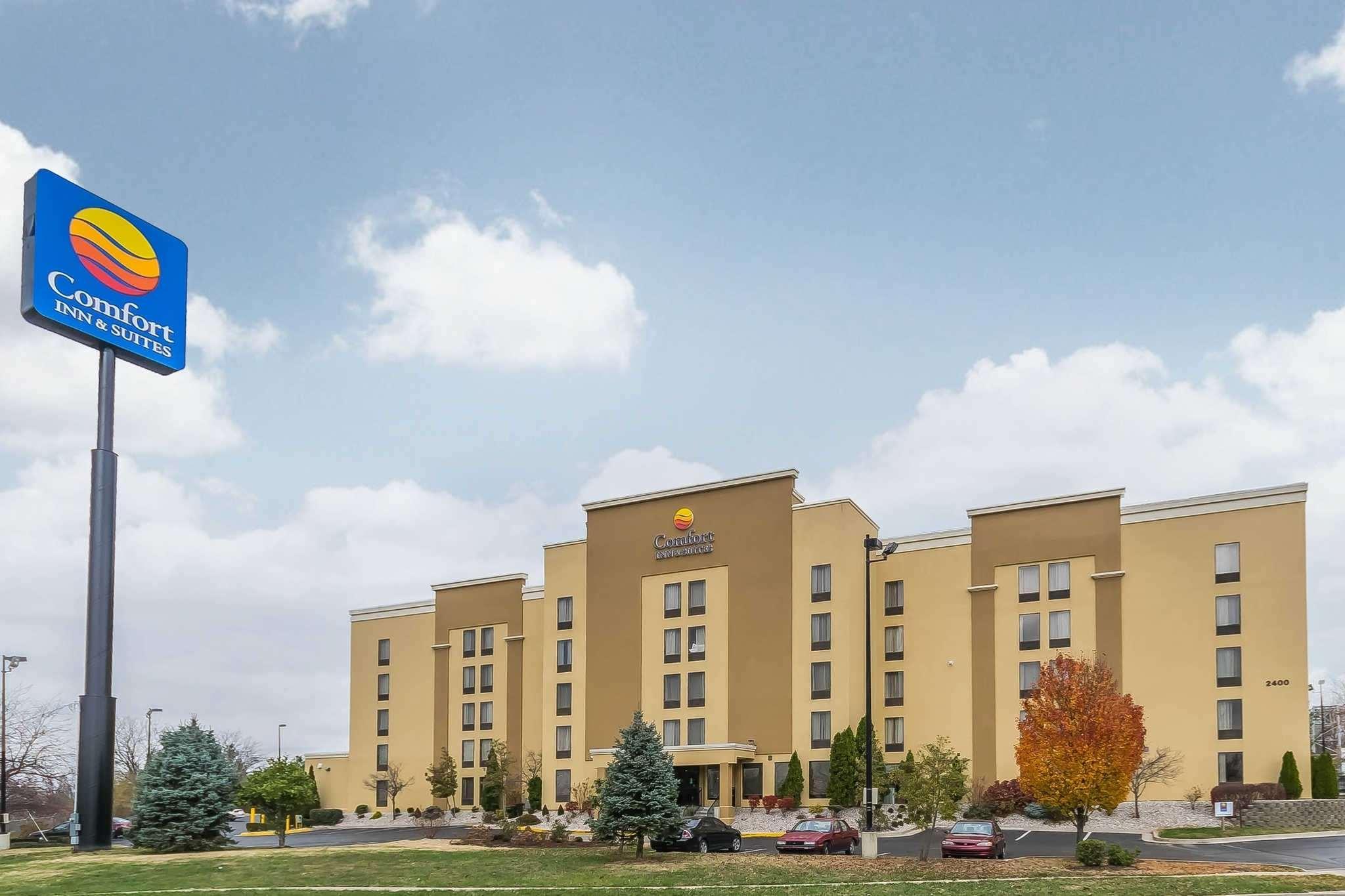 Comfort Inn & Suites Lexington Exterior photo