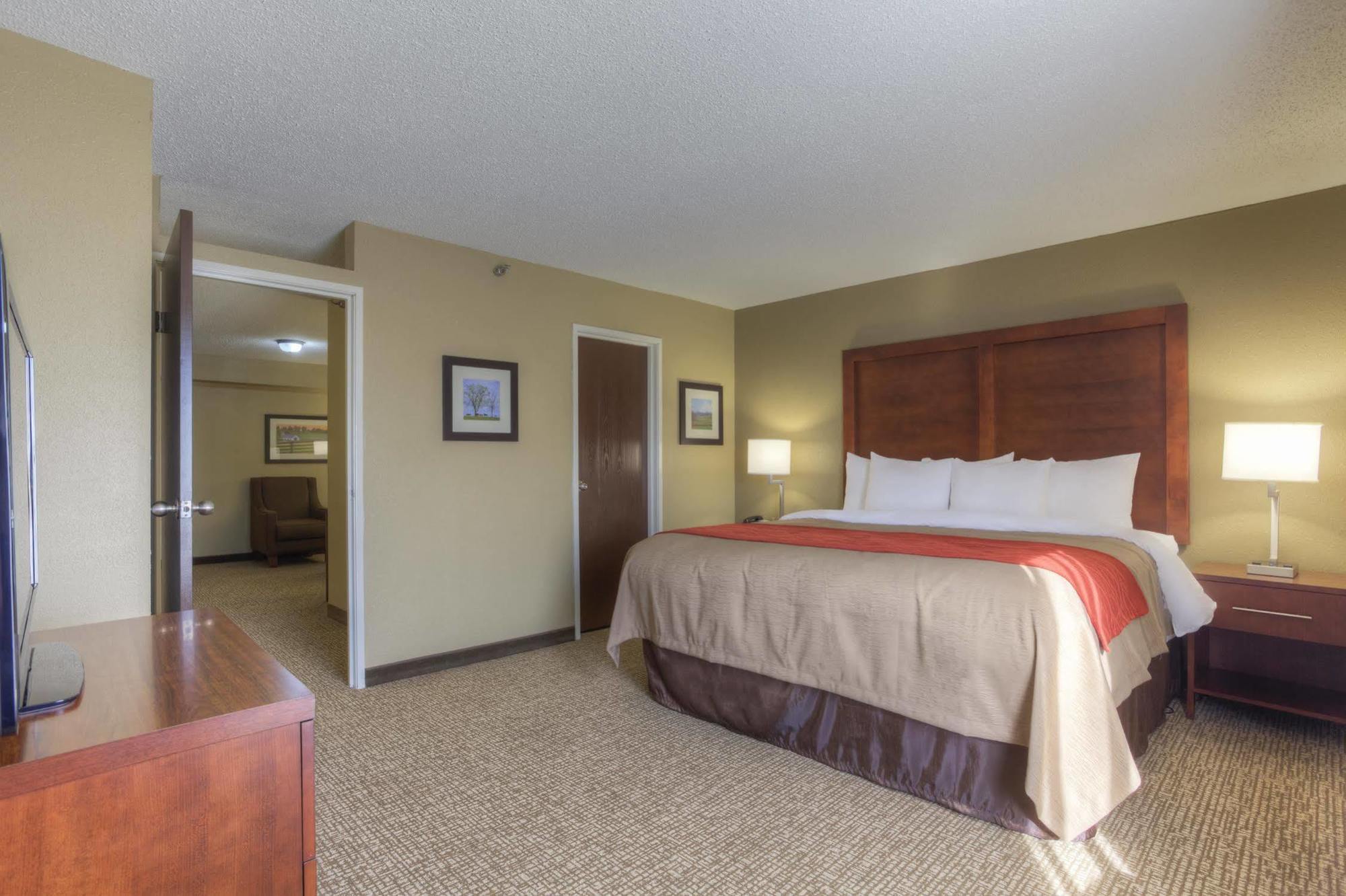 Comfort Inn & Suites Lexington Exterior photo