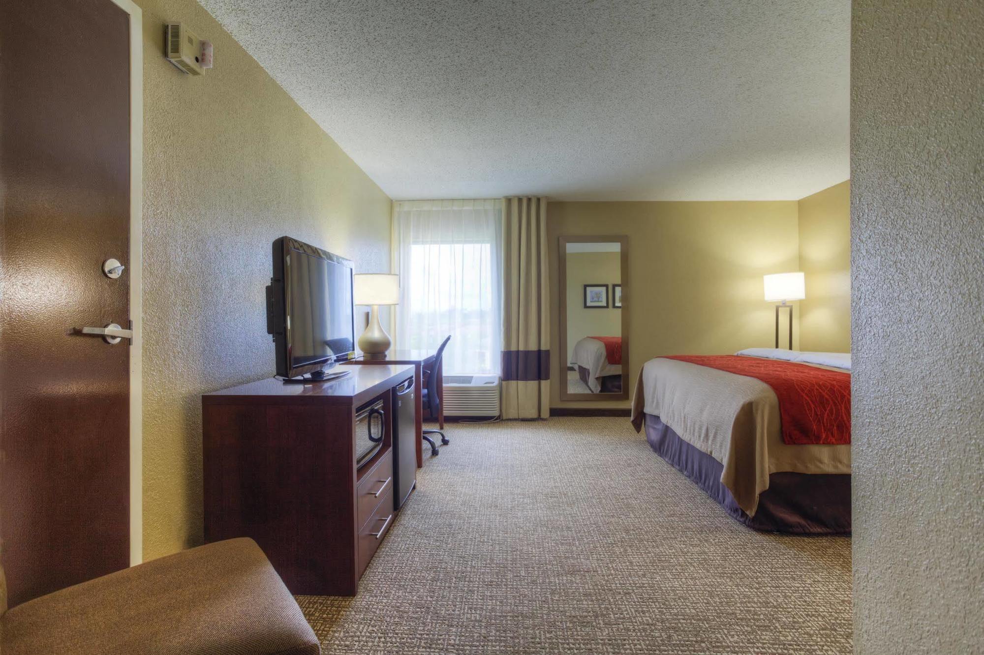 Comfort Inn & Suites Lexington Exterior photo